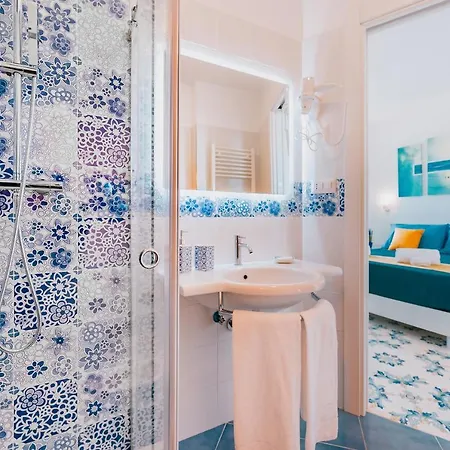 Eris Private Sea Access Pool E Villa