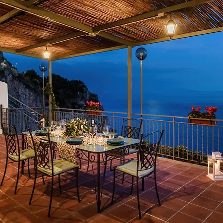 Eris Amalfi Coast Vila *