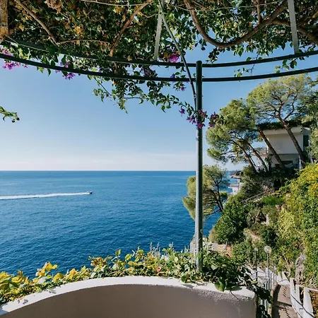 Eris Amalfi Coast * Conca dei Marini