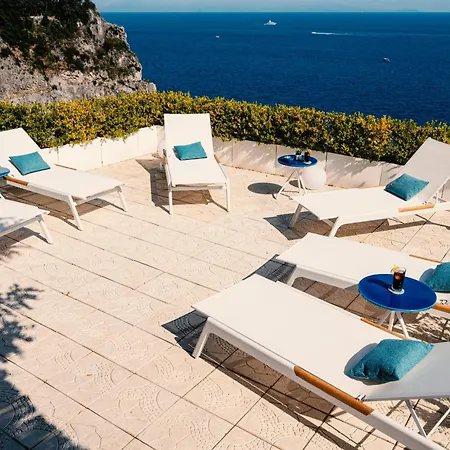 Eris Private Sea Access Pool E Villa