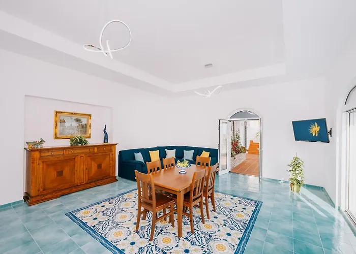 Eris Private Sea Access Pool E Villa