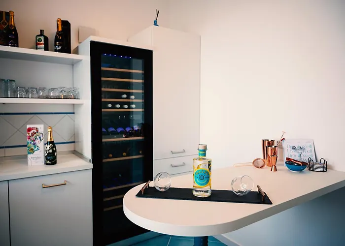 Eris Private Sea Access Pool E Villa *